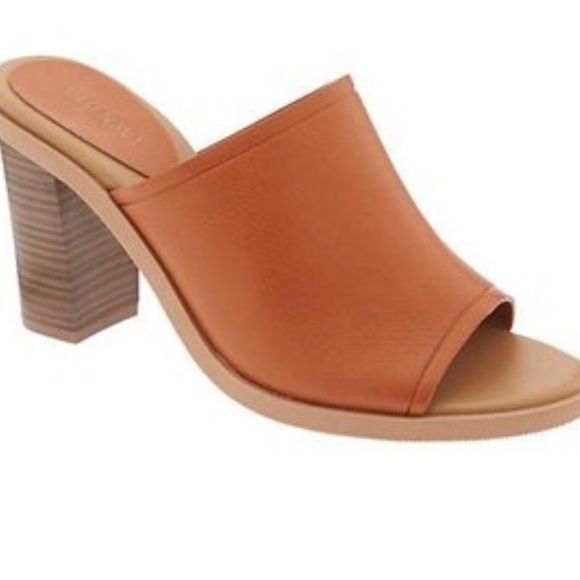 Old Navy Shoes - Old Navy LIKE NEW Open Toe Mules